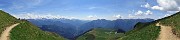 39 Panoramica dal sent. 101 sui Piani dell'Avaro e e sull'alta Valle Brembana